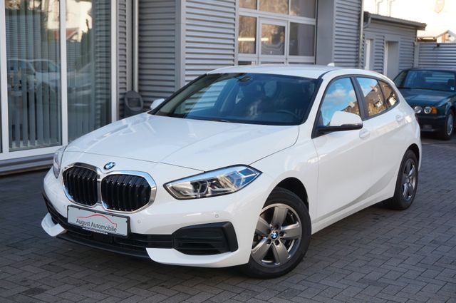 BMW 116i Advantage SHZ PDC LivCocPr Navi Wifi 8500Km