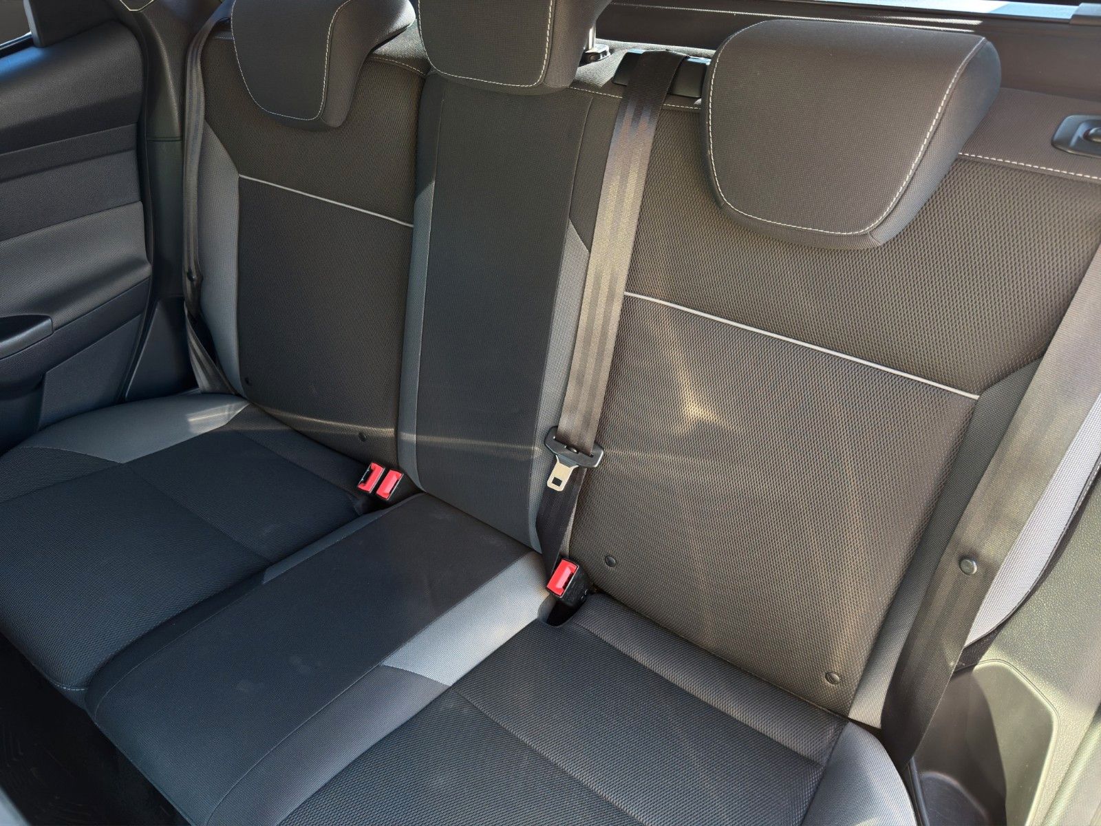 Fahrzeugabbildung Ford Focus Turnier *AHK*Sitzheizung*Service Neu