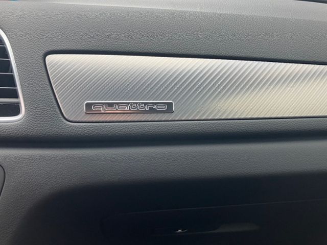 Q3 2.0 TFSI design quattro KLIMA XENON NAVI ALU