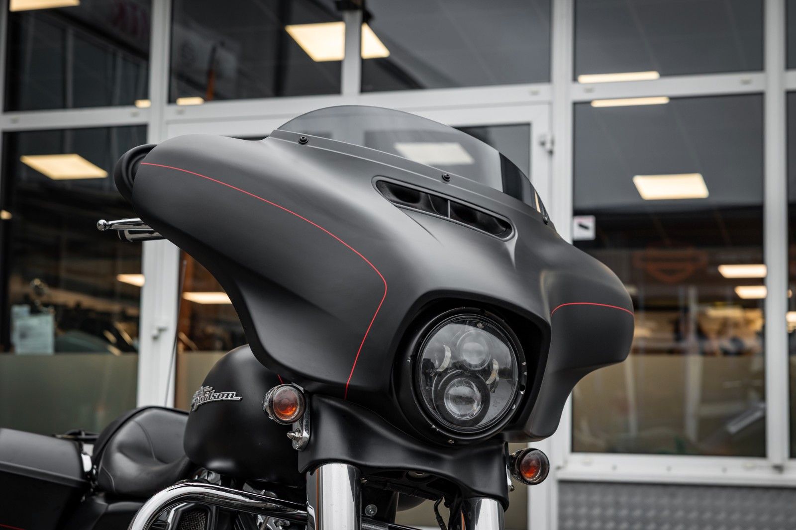Fahrzeugabbildung Harley-Davidson FLHX Street Glide 103 cui - Jekill & Hyde -