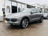 Porsche Cayenne S 4.2 V8 Diesel Navi Bi-Xenon Pano Leder - Porsche Gebrauchtwagen in Saarbrücken