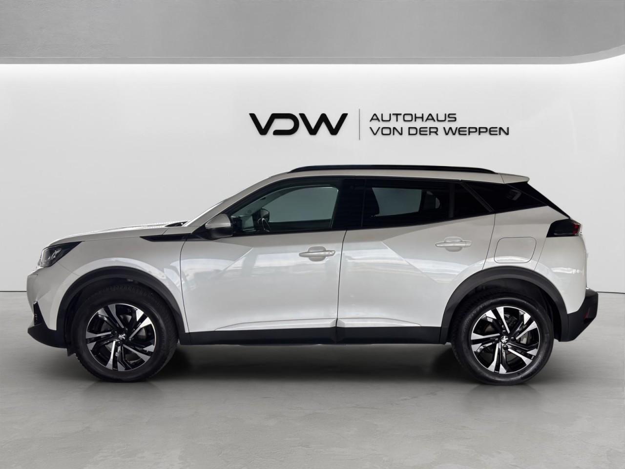 Peugeot 2008 Allure Ganzjahresreifen Sitzheizung Klima