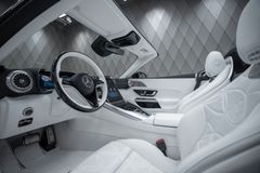SL 680 Maybach Monogram Series WHITE/WHITE
