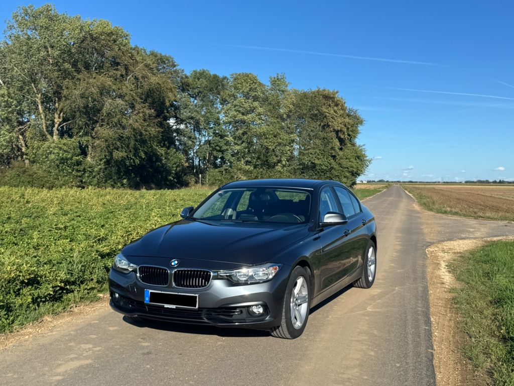 Image of BMW 320