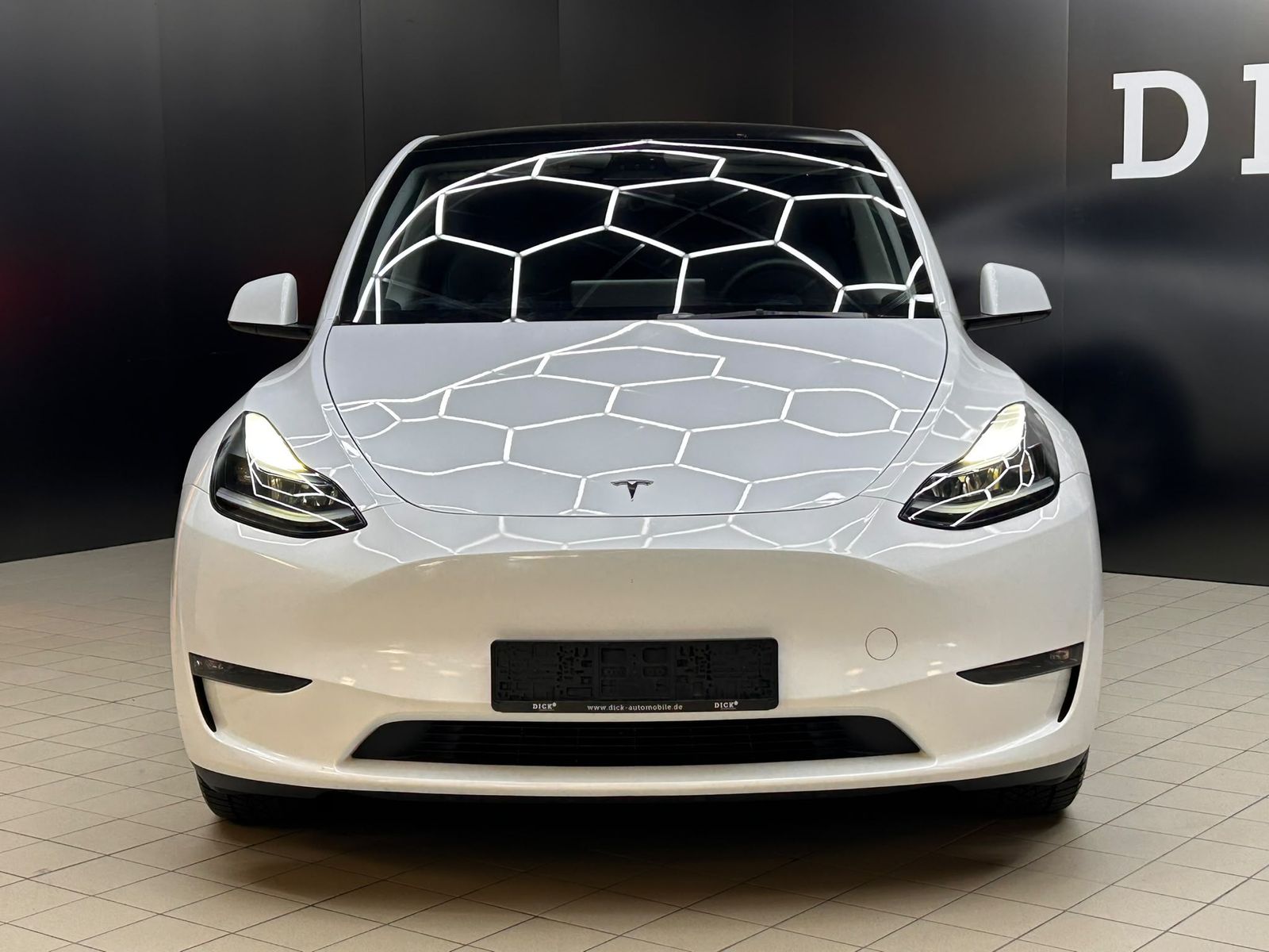 Tesla Model Y Long Range Dual AWD LED NAV SHZ 360 ACC foto 4
