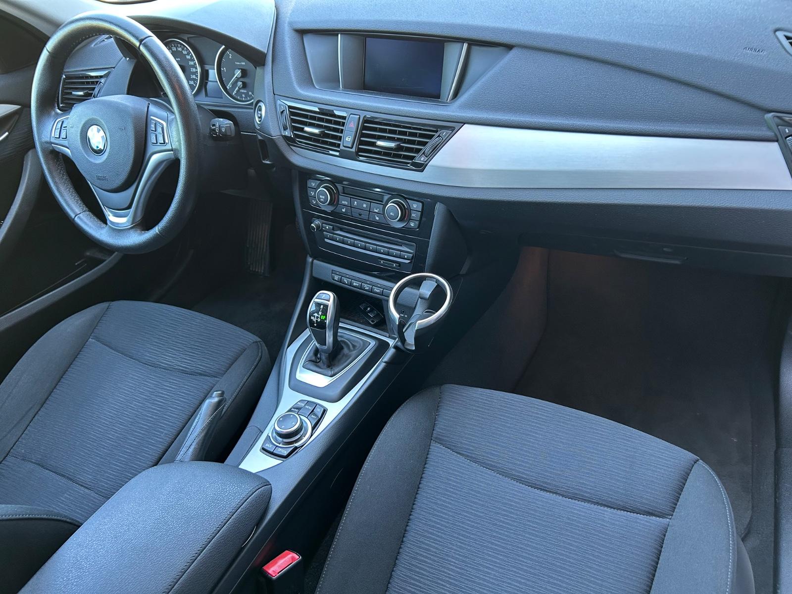 BMW X1 xDrive20d 184 ch • Boîte auto • 4x4 • GPS • Attelage • Sièges électriques chauffants