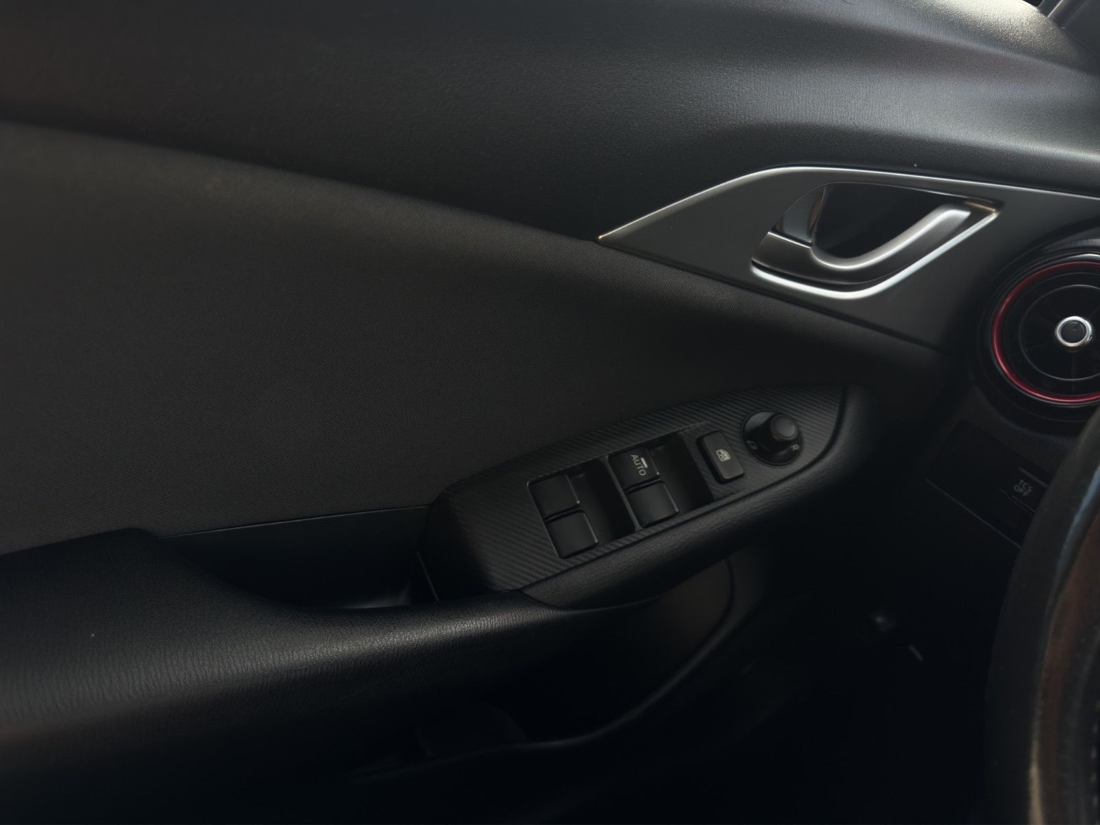 Fahrzeugabbildung Mazda CX-3 Exclusive-Line *Navi*SitzHZ*PDC*Klima*Tempo