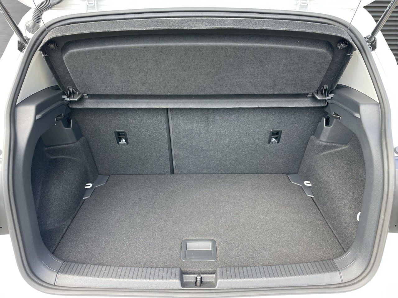 Volkswagen T-Cross - Bild 8