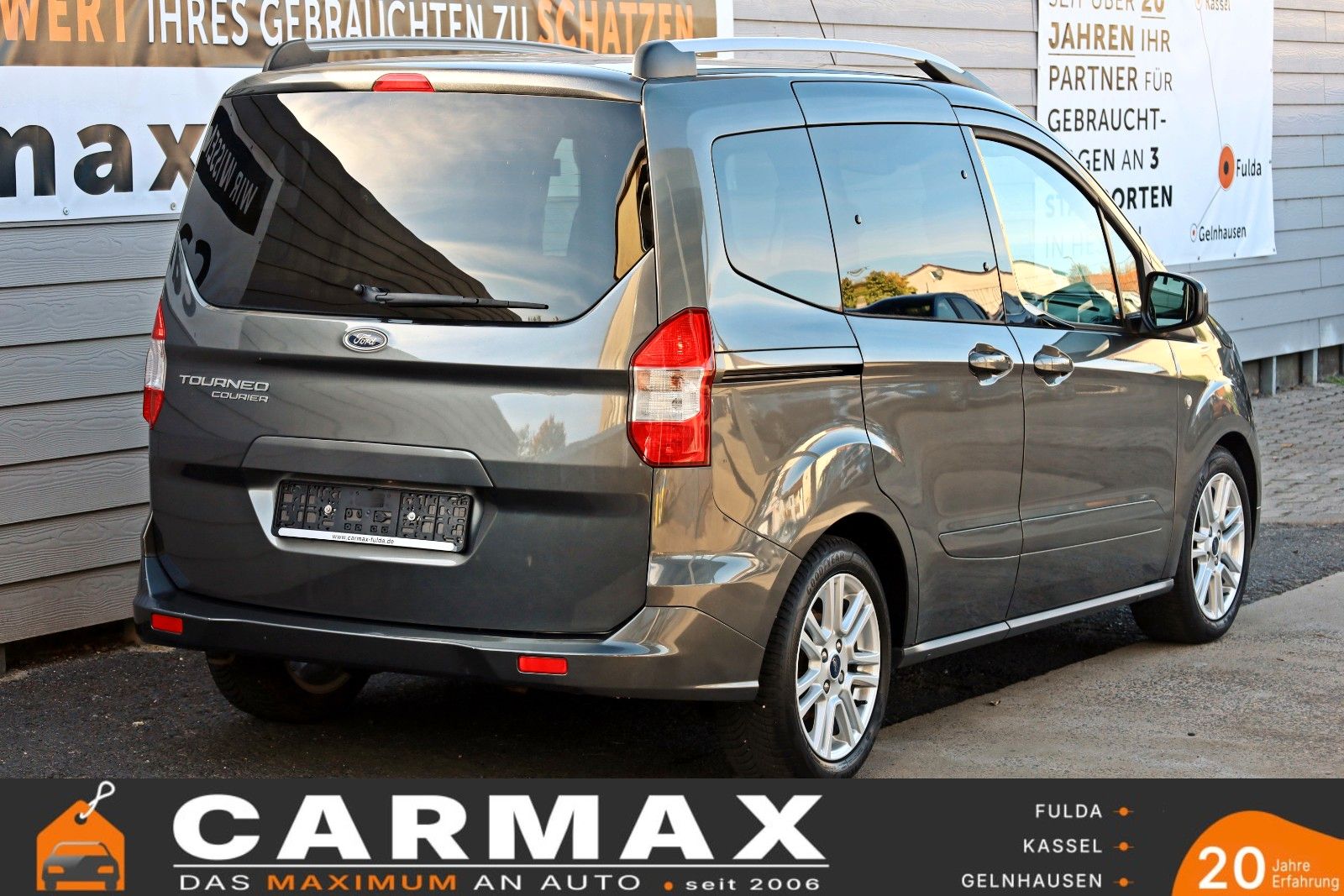 Fahrzeugabbildung Ford Tourneo Courier Titanium SH,GRA,Apple CarPlay