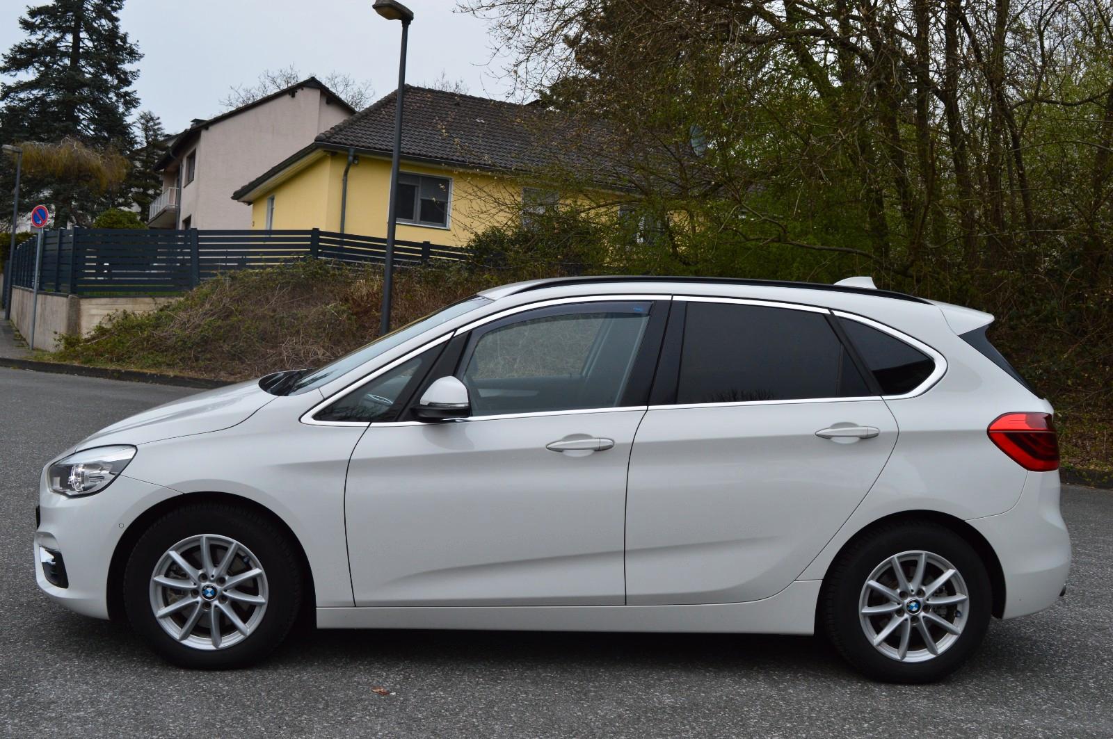 BMW 218 2 Active Tourer 218 i-KLIMA-PDC-KAMERA-NAVI-
