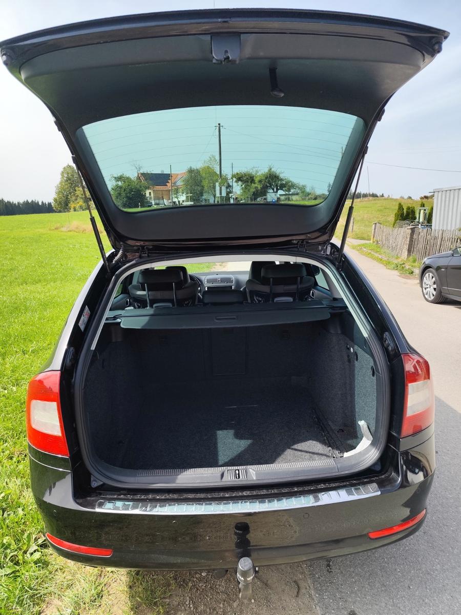 Skoda Octavia 2012 — engine 1.968 cm³, 140 HP (103kW)