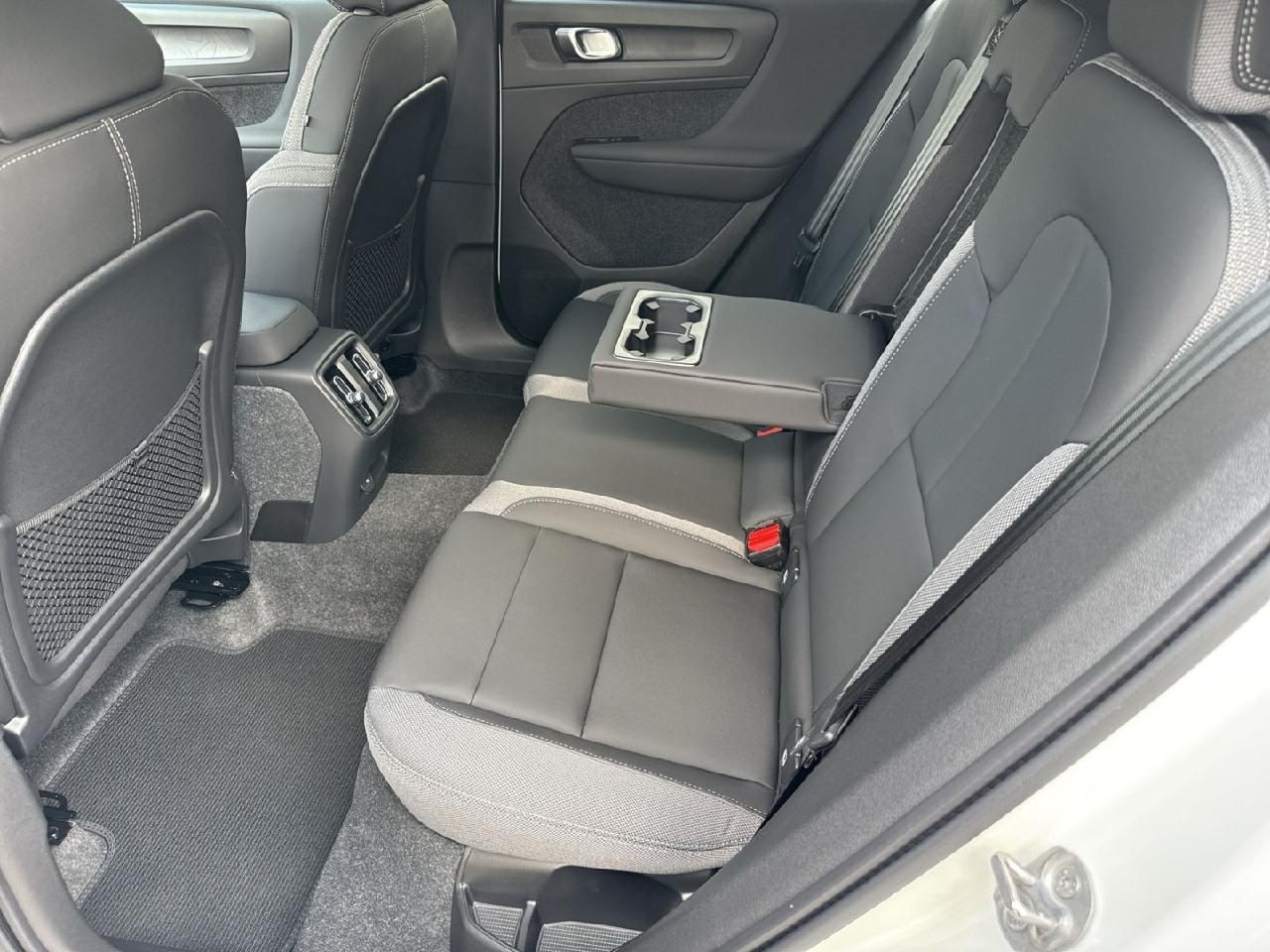 Fahrzeugabbildung Volvo C40 Plus Single Engine Extended Range RWD
