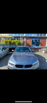BMW Noch 2 Jahre Anschlussgarantie, Scheckheft - BMW 525 in Hamburg