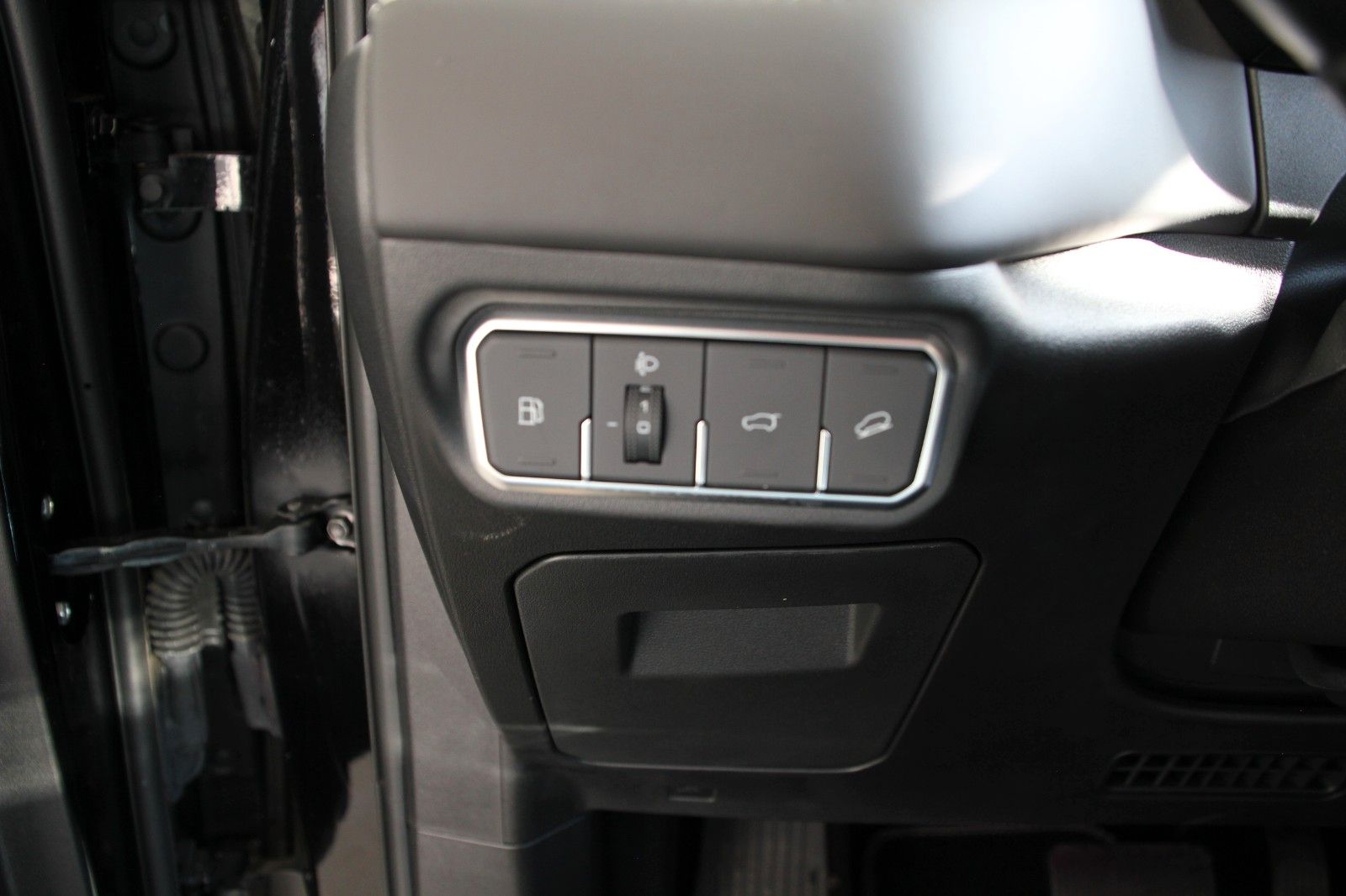 Fahrzeugabbildung GWM Wey 03 PHEV LUXURY