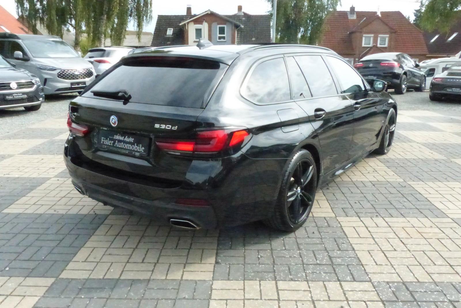 BMW 530 d xDrive M Sport AHK Distr Leder Pano