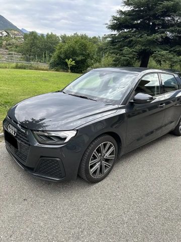 AUDI A1 25 TFSI S tronic S line Sportback S line