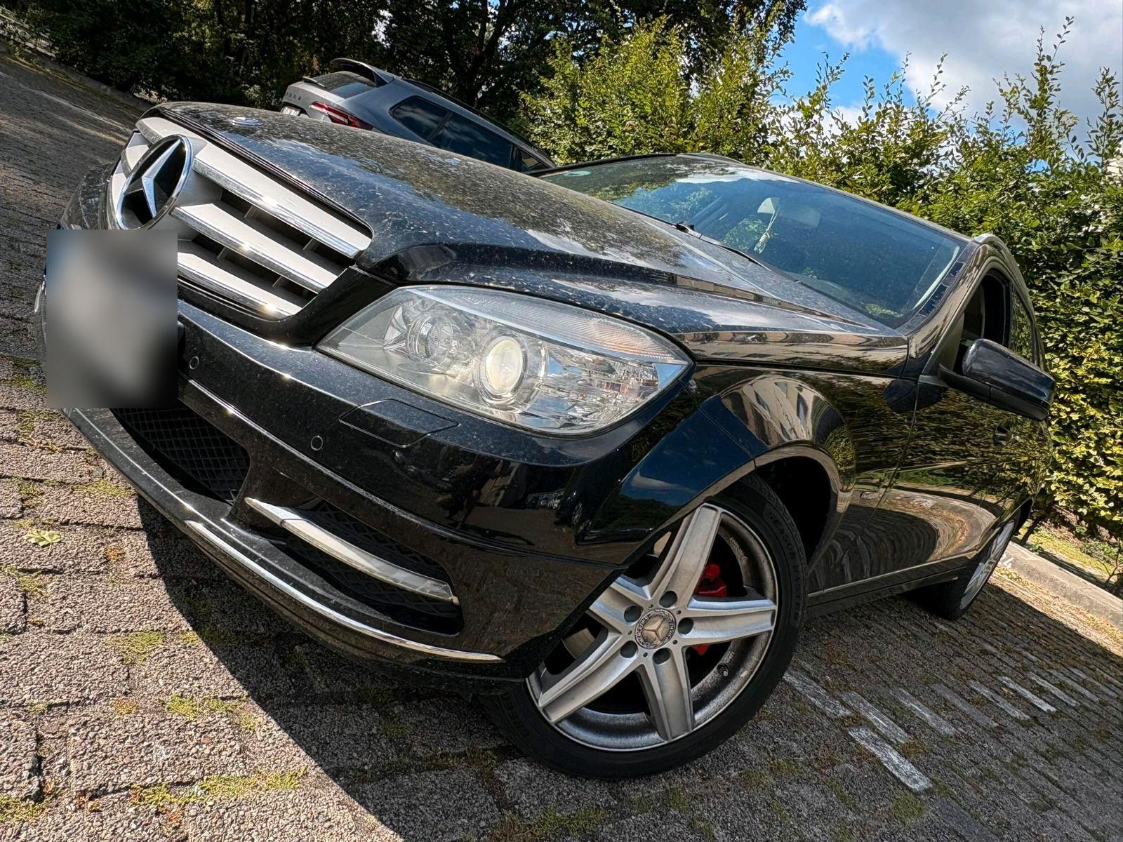 Mercedes-Benz C220, 2010