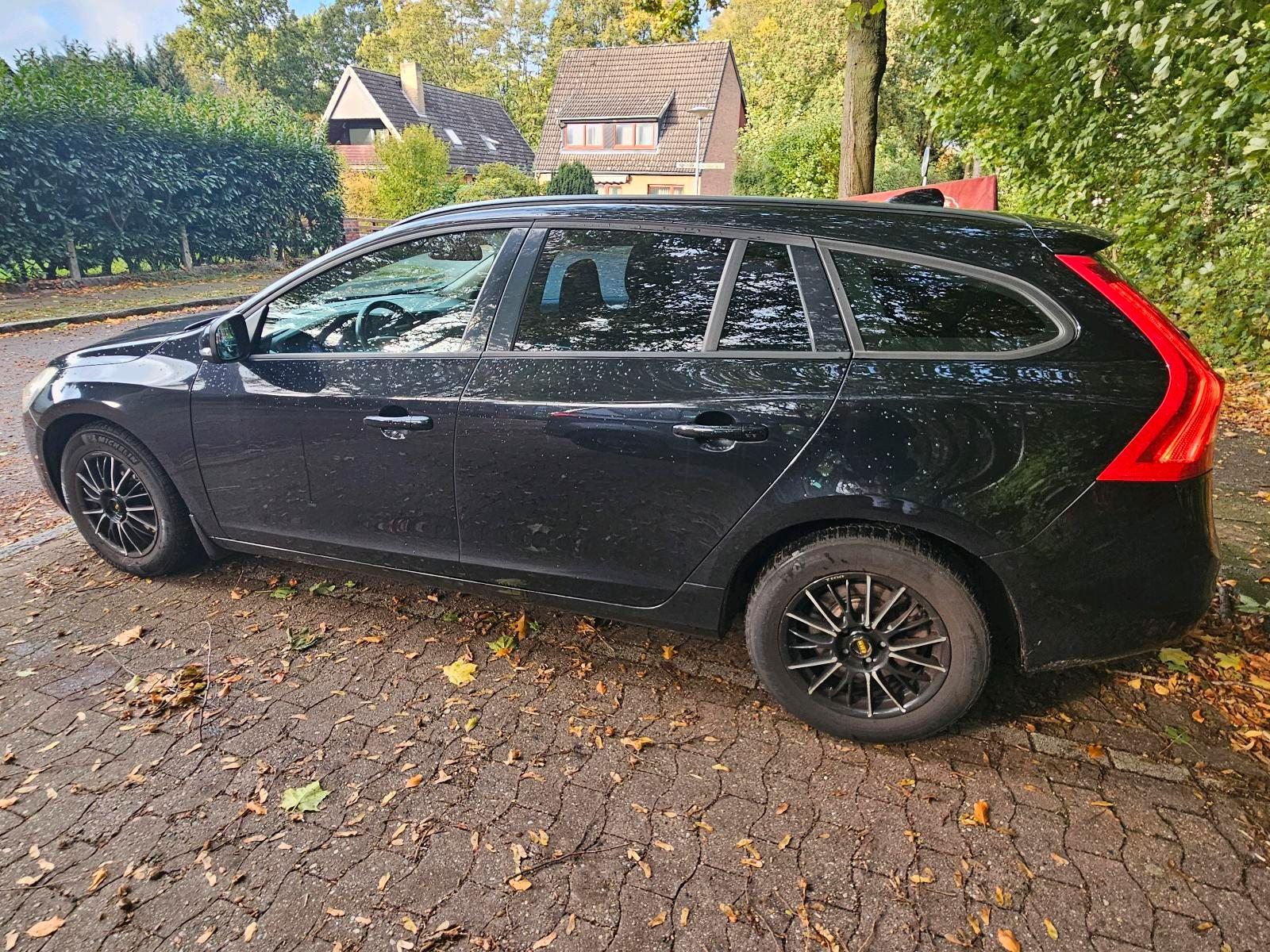 Volvo V60 2011 — двигун 150 HP (110kW)