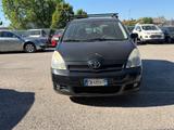 Toyota Corolla 2.0 tdi D-4D 5 porte - Toyota Corolla aus 2004 mit Diesel-Antrieb