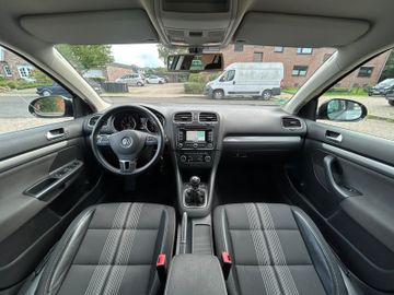 Volkswagen Golf - 11