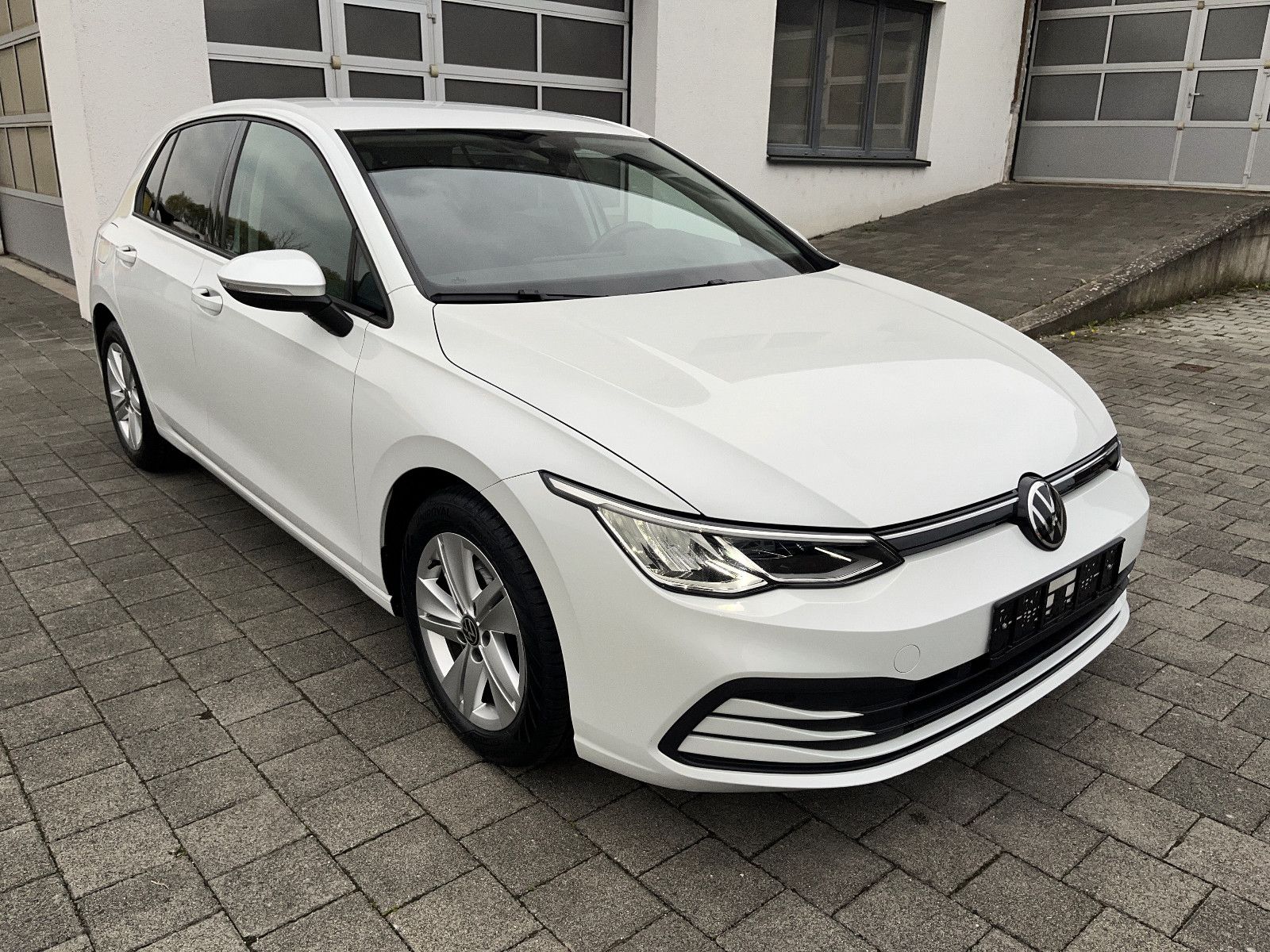 Volkswagen Golf VIII  1.0 eTSI OPF 81kW Life