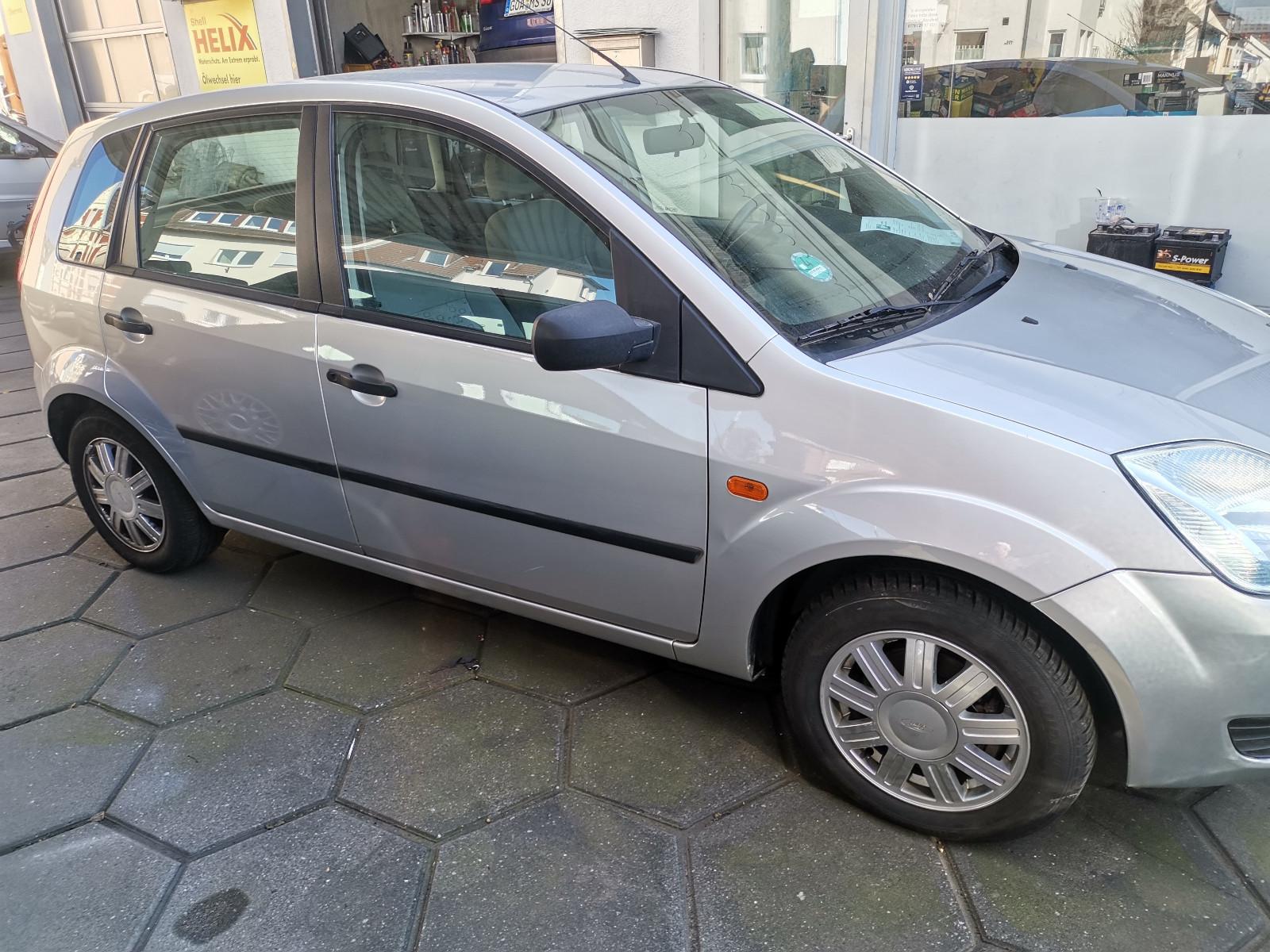 Ford Fiesta 1.25 16V Trend 4-türig Alu
