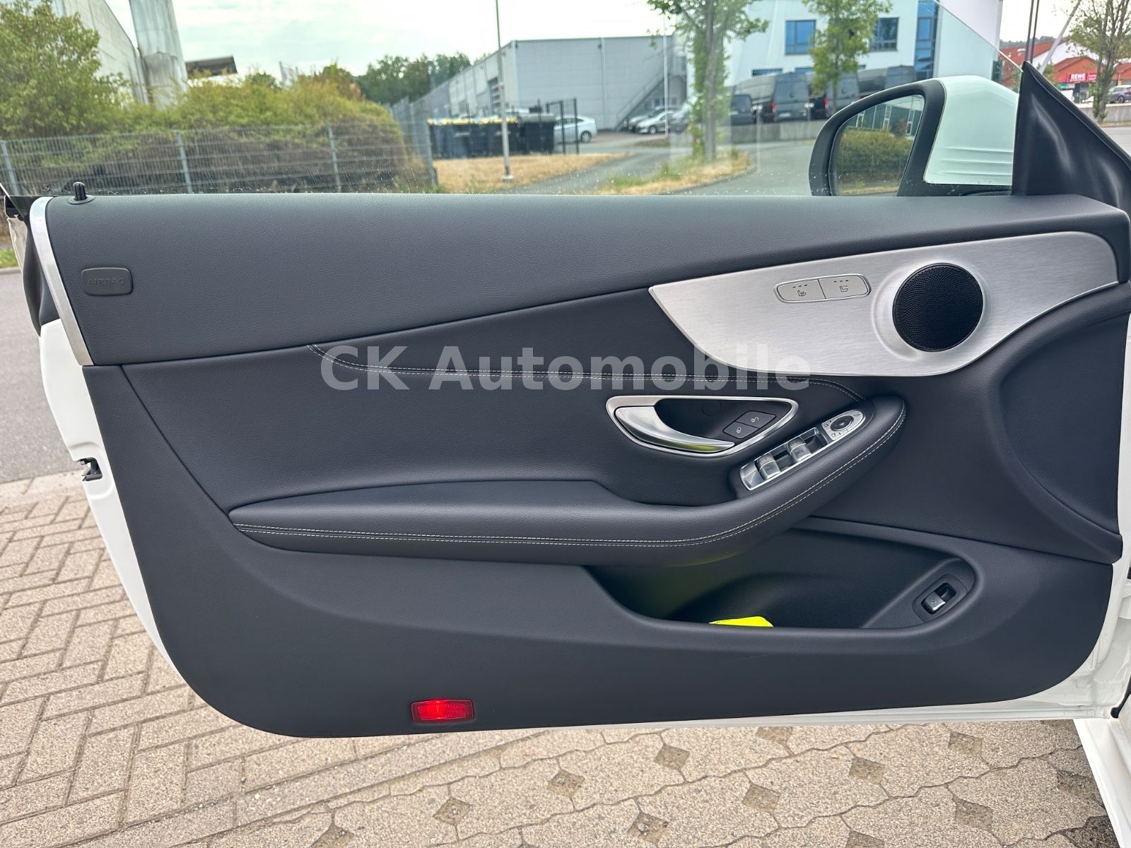 Fahrzeugabbildung Mercedes-Benz C200 Cabrio AMG-Line/Navi/ILS LED/Tempomat