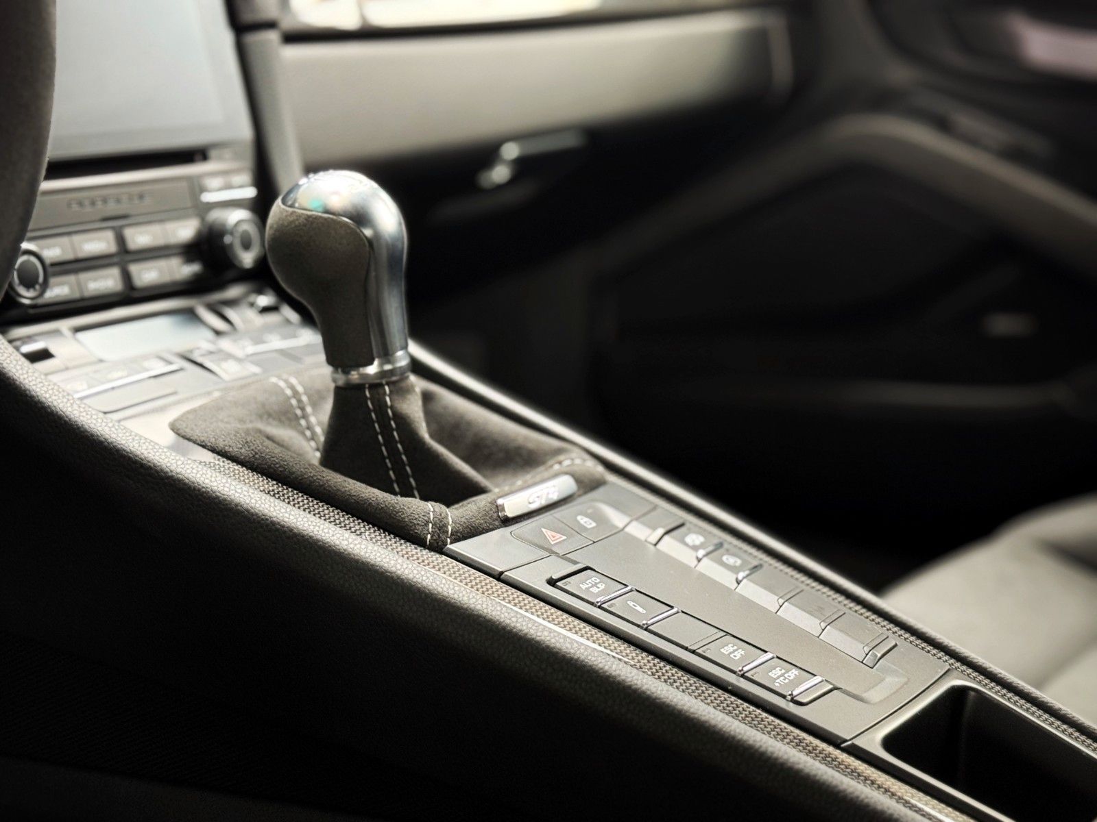 Fahrzeugabbildung Porsche Cayman 718 GT4 + SportCrono + Approved + Sofort