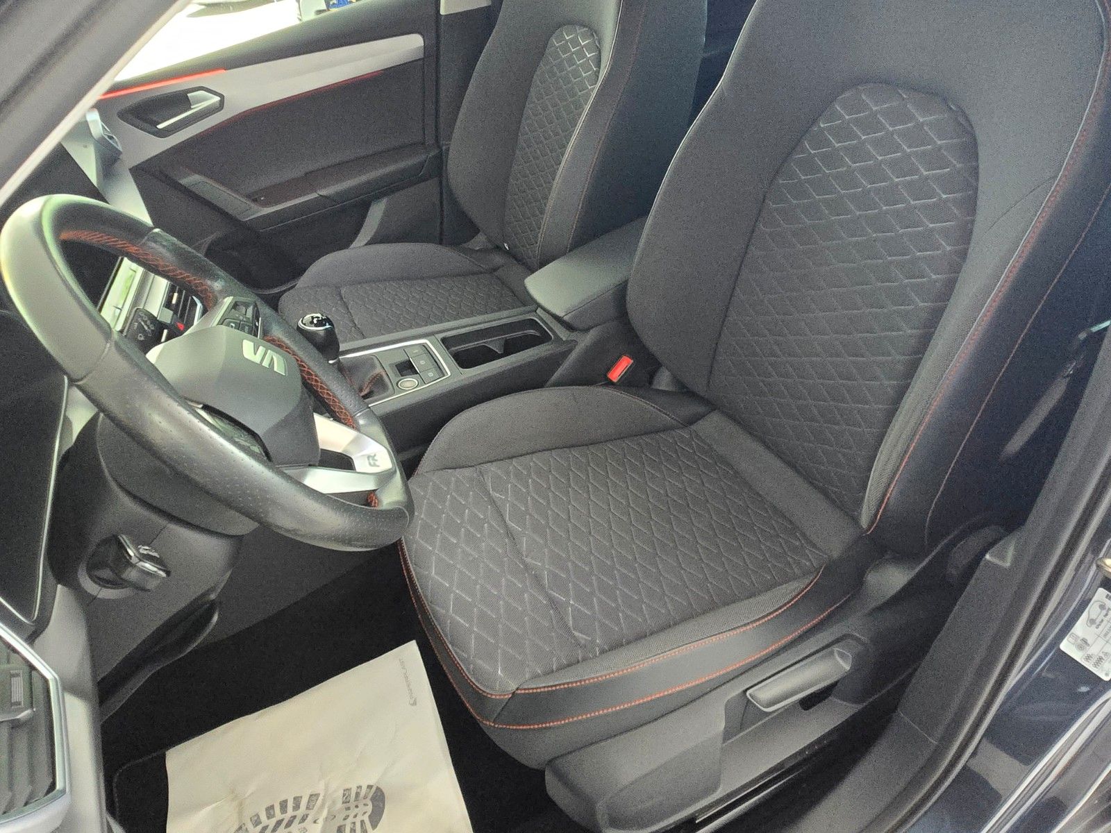 Fahrzeugabbildung SEAT Leon Sportstourer FR