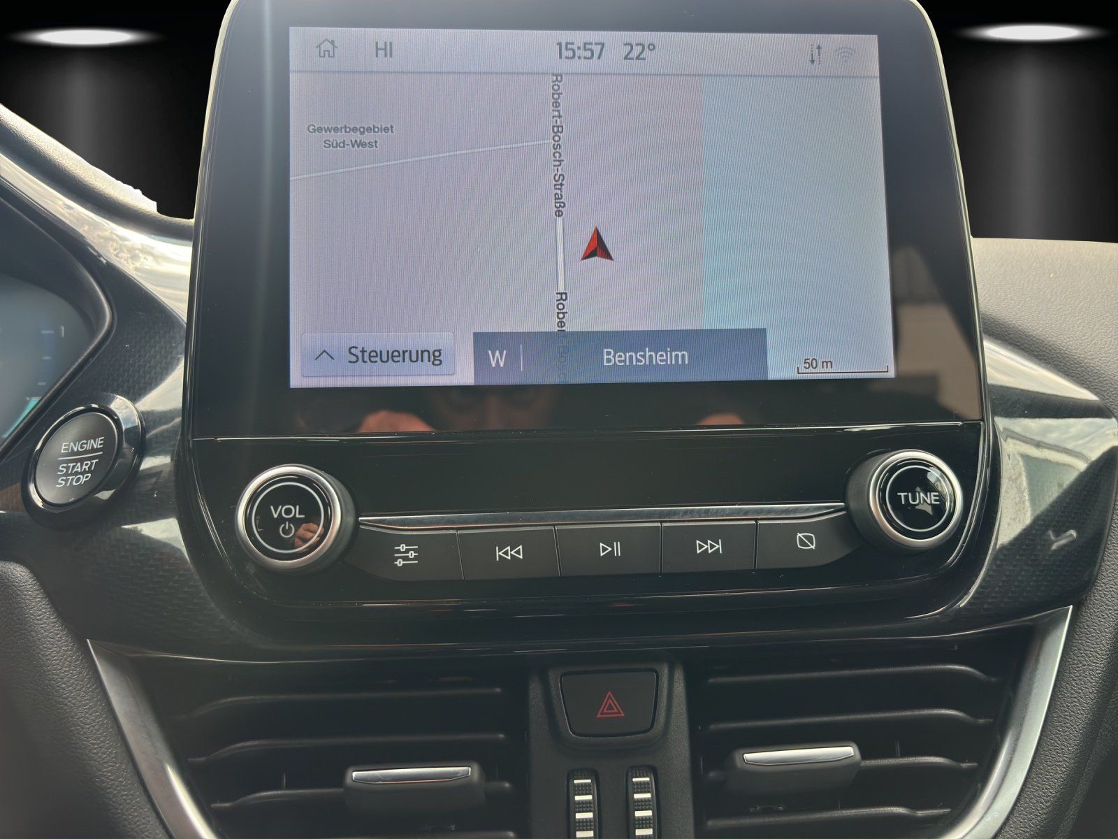 Fahrzeugabbildung Ford Puma 1.0  ST-Line Aut./LED/KAMERA/NAVI/SHZ/DAB/