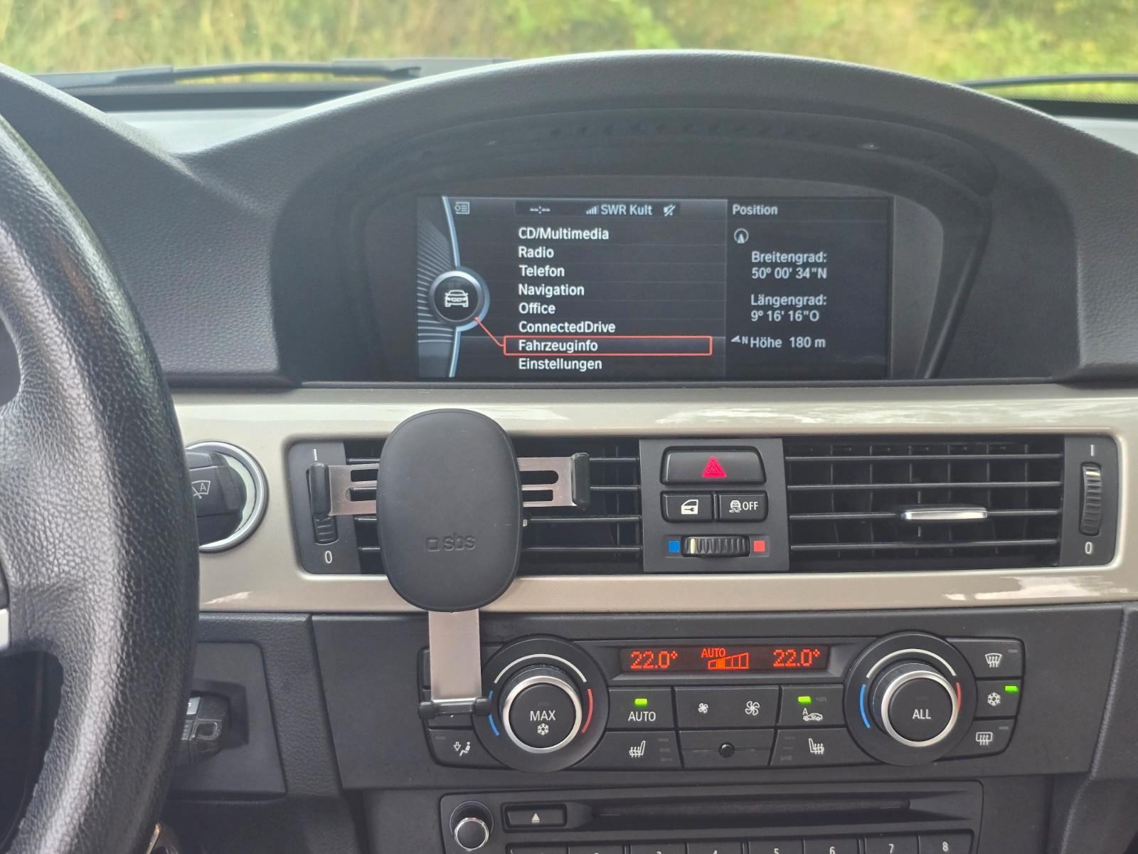 BMW 320 2012 — photo 10