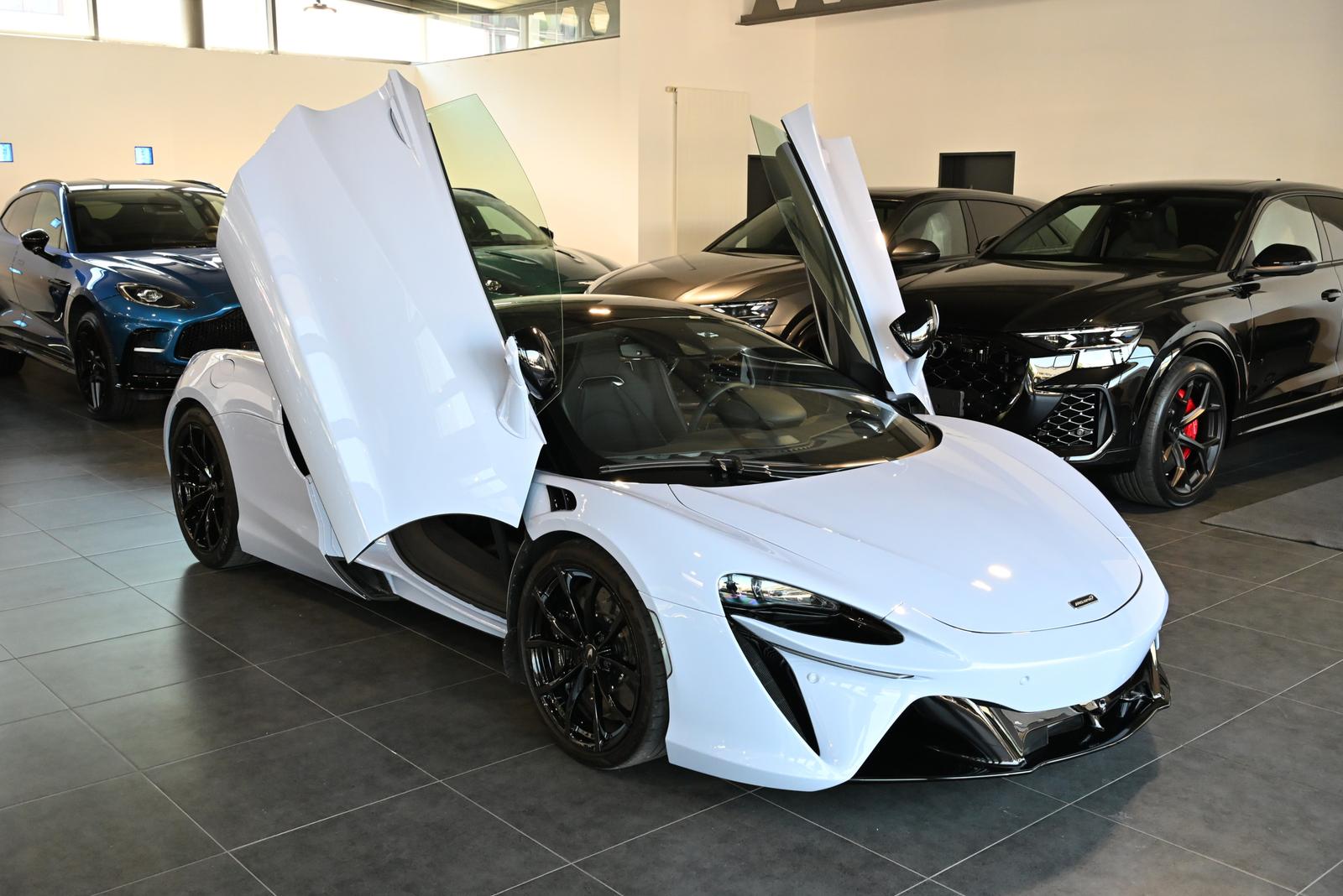 McLaren Artura MSO Ceramic Grey/Tech Lux/Technology Pack