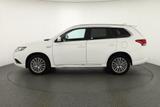 Mitsubishi Outlander 2.4 PHEV CVT 4WD Navi Kamera Alcantara - Mitsubishi Outlander: Cvt
