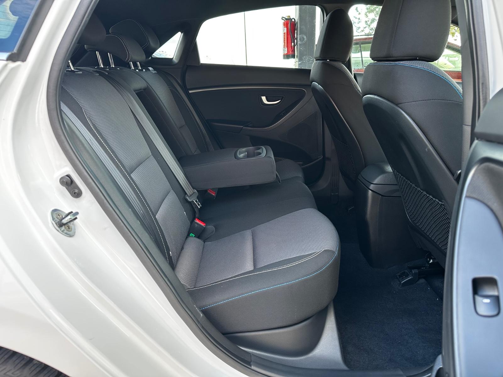Hyundai i30 blue Passion Plus "KAMERA"NAVI"SHZ"LHZ"
