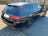 Mercedes-Benz E 300 de 4MATIC T Autom. - - Mercedes-Benz E 300 in Frankfurt (Main)