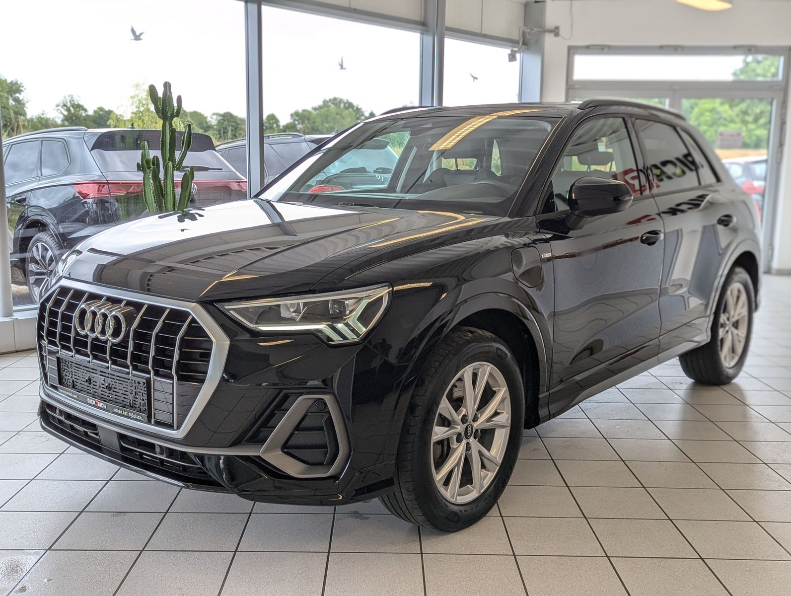 AUDI Q3 45 TFSI e S-tr. Sport-Sitze Leder ACC AHK 18" - Image 3