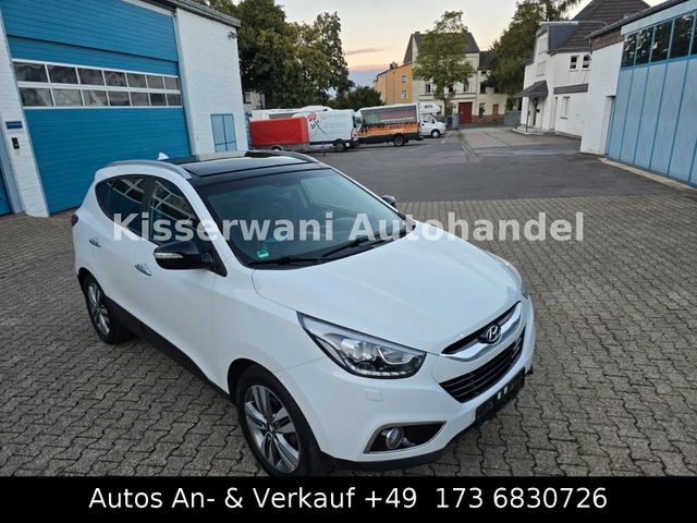 Hyundai ix35 Style AWD,Klimatronic,Navi.Panoramadach,PDC