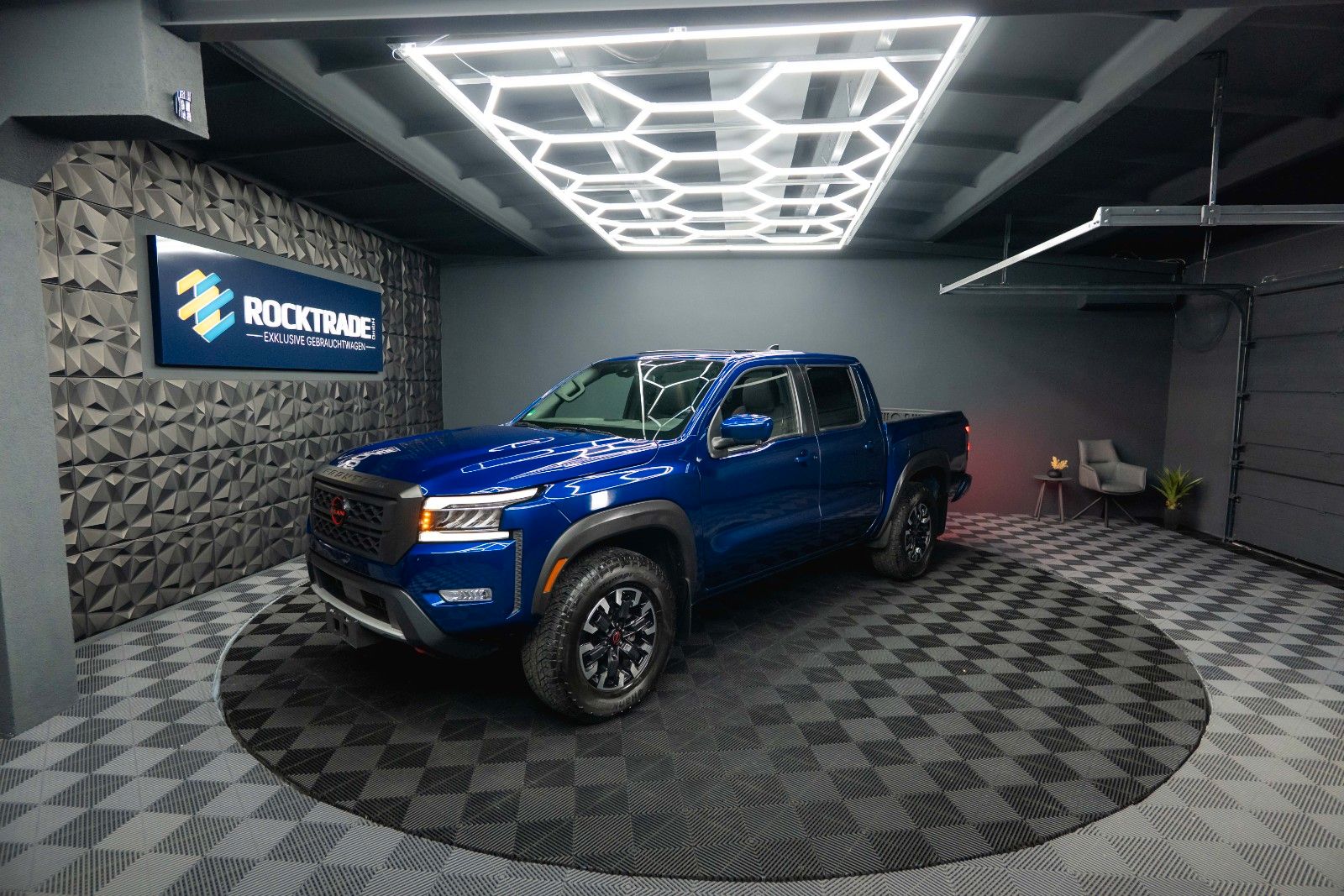 Fahrzeugabbildung Nissan Frontier 3.8 V6 4x4 PRO-4X Offroad *Pano*ACC*LED