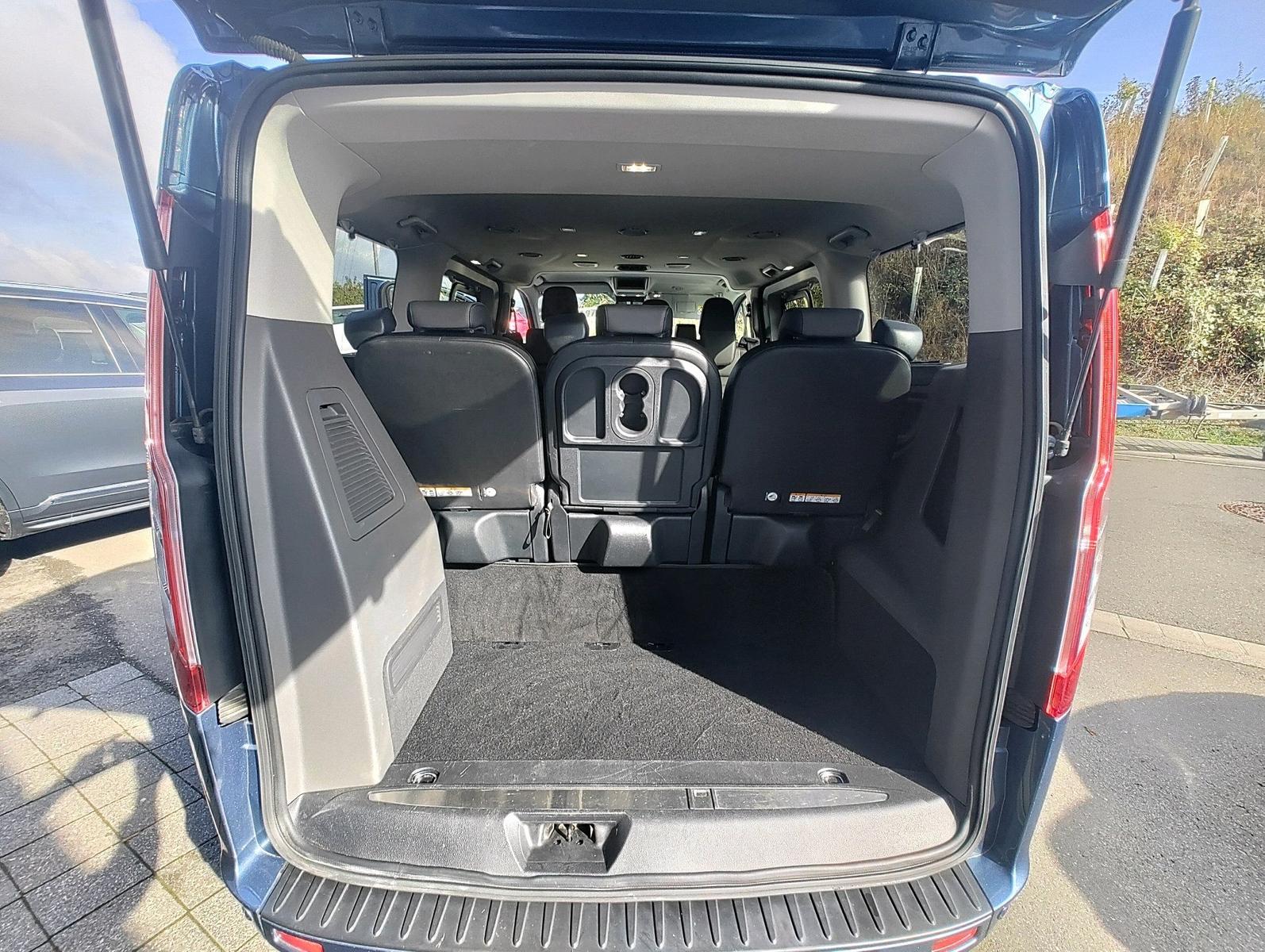 Ford Tourneo Custom Kombi L1 Titanium Automatik