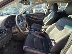 Fahrzeugabbildung i30 Premium 1,4 T-GDI
