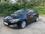Opel Astra ST 1.4 Turbo Innovation 110kW S/S Auto... - Opel Astra mit Benzin-Antrieb: Alcantara