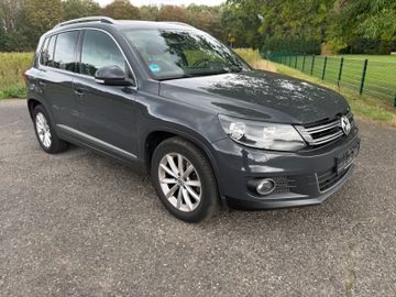 Volkswagen Tiguan - 8