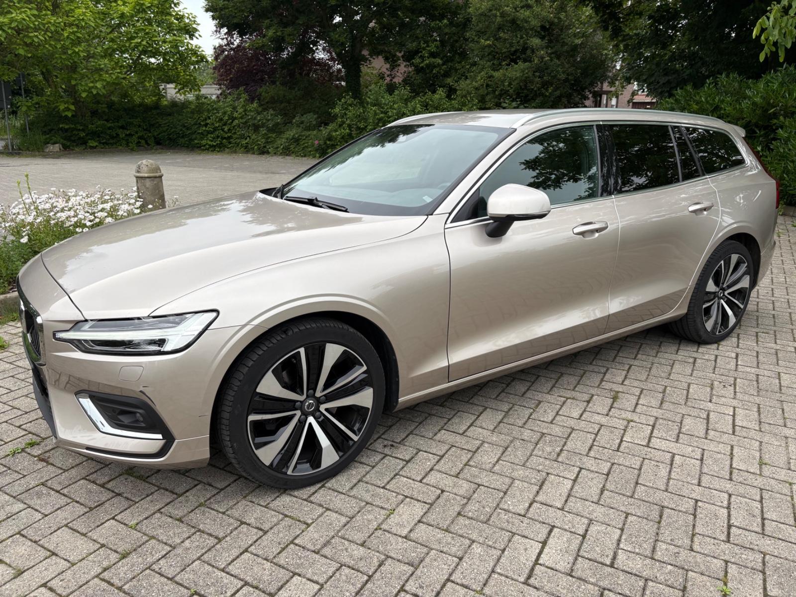 Volvo V60 B4 Plus Bright