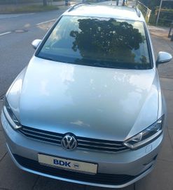 Volkswagen Golf - 2