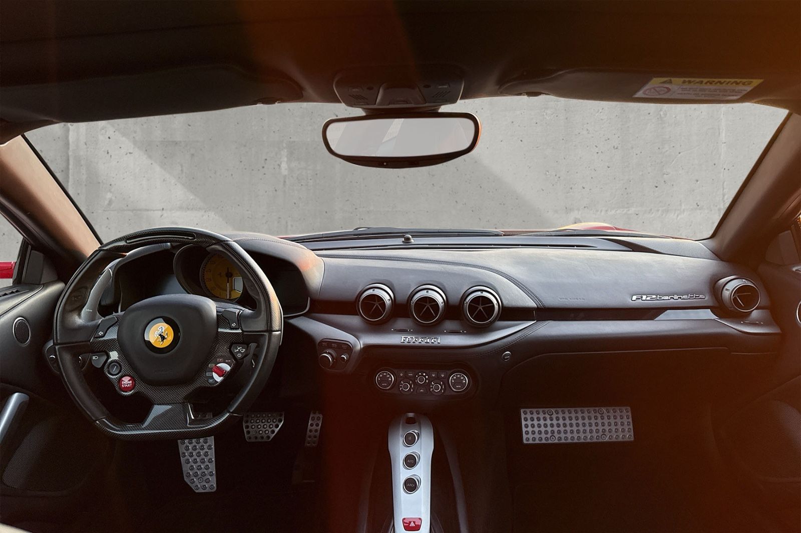 Fahrzeugabbildung Ferrari F12*Approved*Dt. Auto*LED Lenkrad*Daytona Sitz