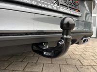 VW T-Roc 1.5 TSI DSG R-Line SHZ NAV AHK KAM 5JGAR bei Autohaus Landmann & Maier OHG