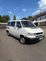 Volkswagen T4 Caravelle 2.5 Automatik Standard - Volkswagen T4 Caravelle mit Benzin-Antrieb: Kleinbus