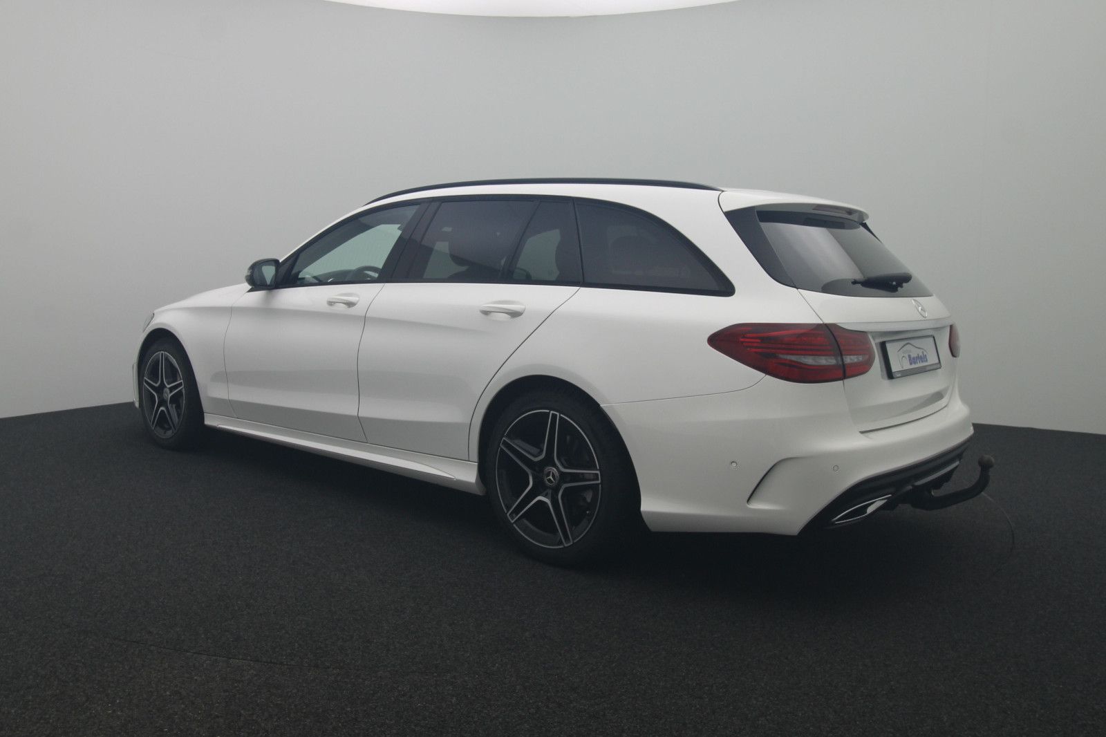 Fahrzeugabbildung Mercedes-Benz C 220d T-Modell 4Matic AMG-Line Night-Paket