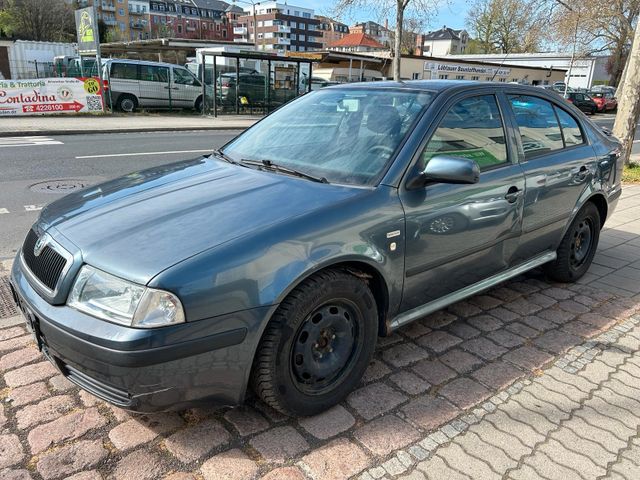 Skoda Octavia 1.6 Selection