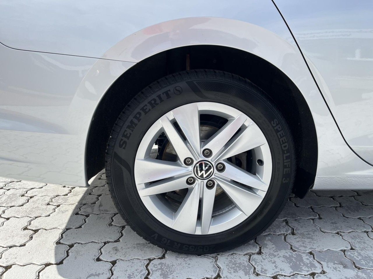 Volkswagen Golf - Bild 9